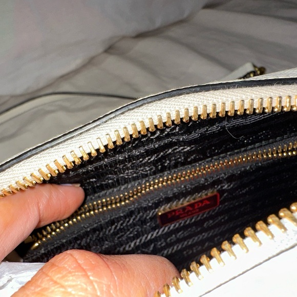 Prada Camera Bag - Picture 3 of 4